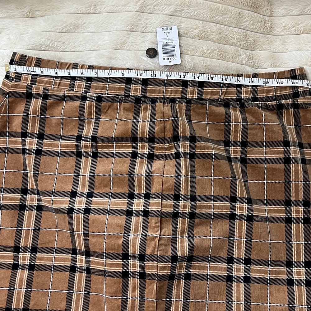 *NWT* Torrid Corduroy Skirt - Picture 4 of 6